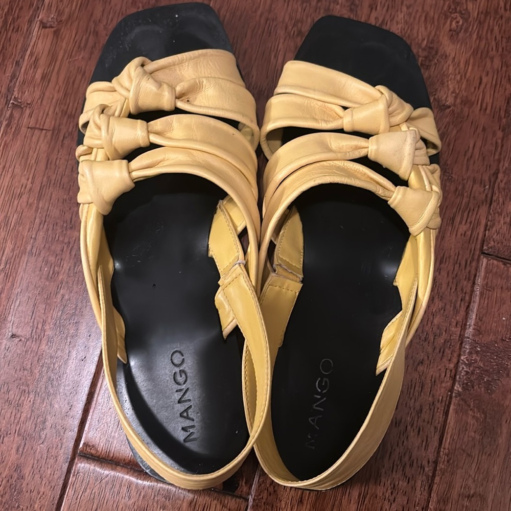 Mango yellow leather sandals